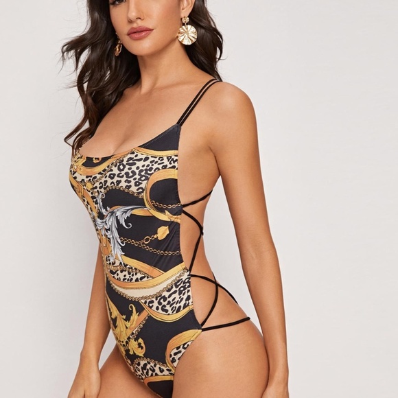 Shein Crisscross Open-Back Bodysuit – Scarf Print – Size XS - Picture 2 of 3